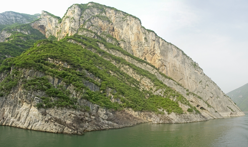 3Gorges58 copy.jpg - 3 images, Size: 6073 x 3614, FOV: 122.95 x 73.16, RMS: 3.39, Lens: Standard, Projection: Spherical, Color: LDR